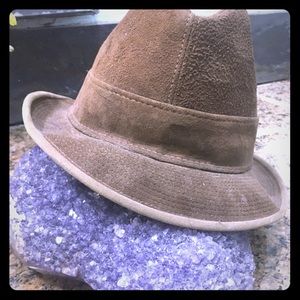 Really hip vintage leather fedora‎ hat